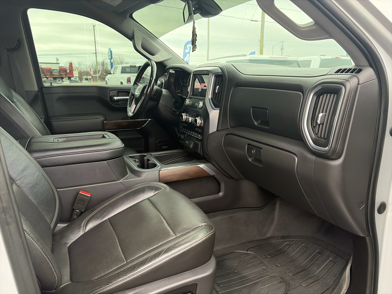 GMC Sierra 1500 4WD Crew Cab 147" SLT 2020