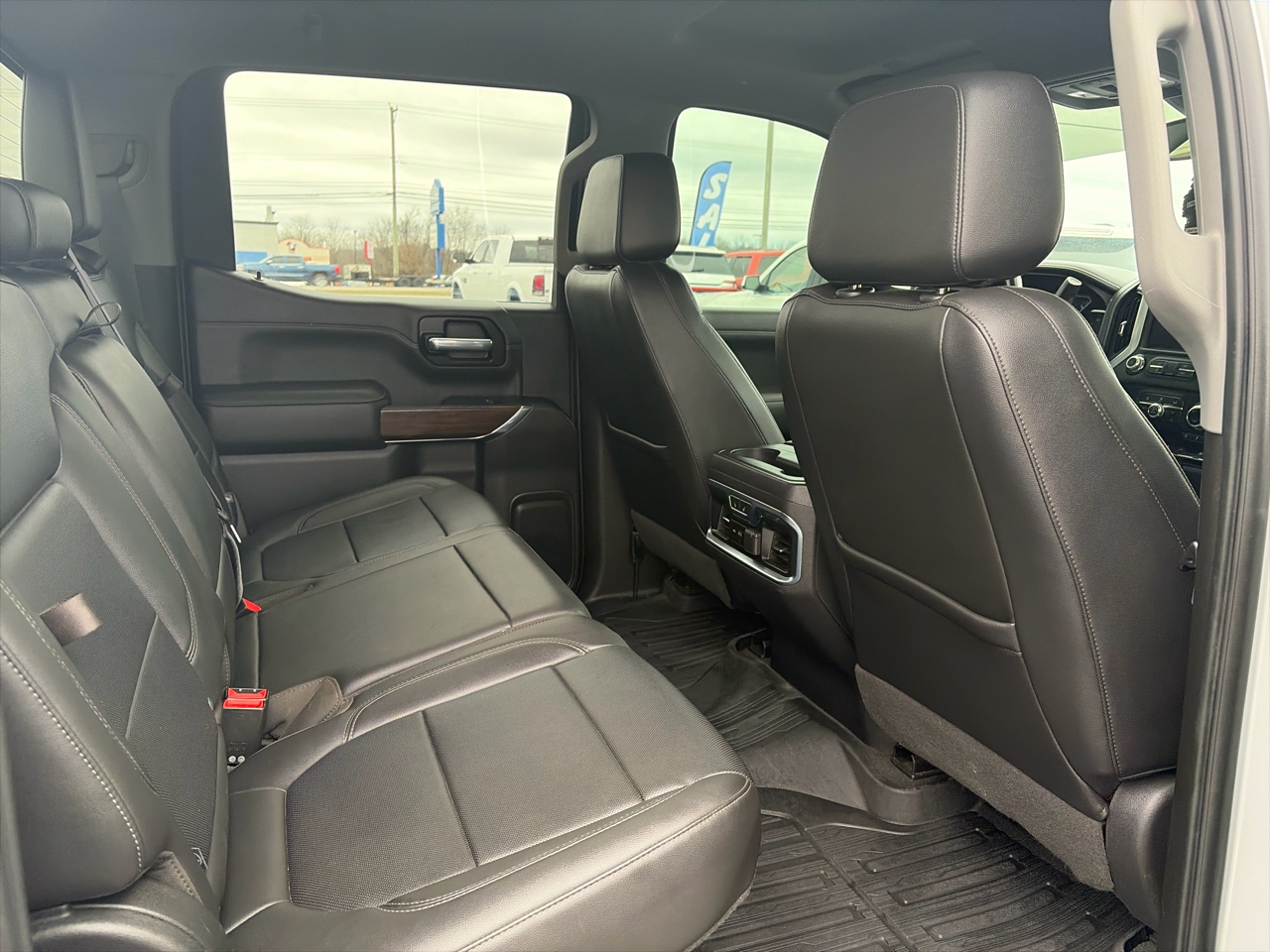 GMC Sierra 1500 4WD Crew Cab 147" SLT 2020