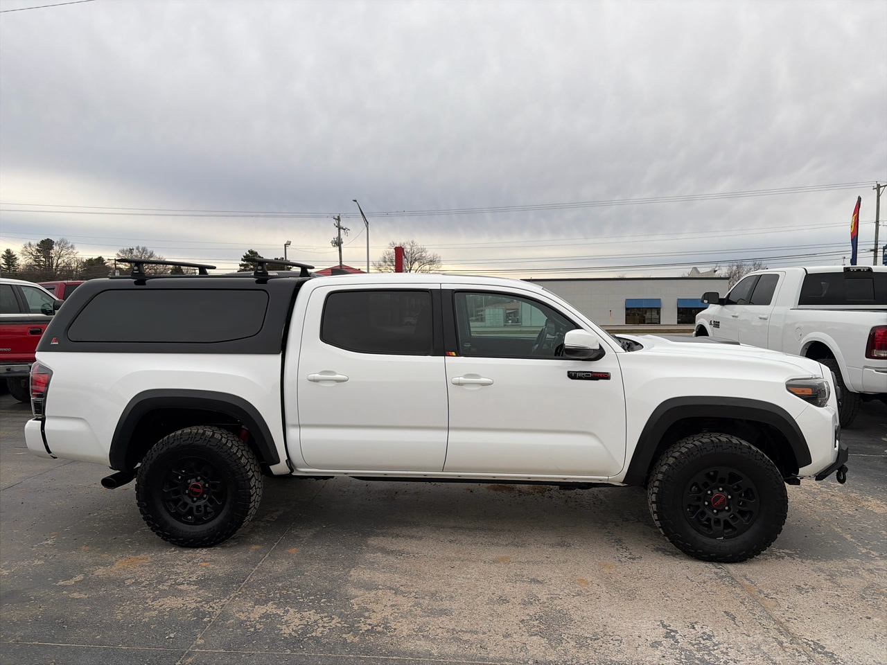 2019 Toyota Tacoma 4x4 TRD Double Cab V6 photo 2