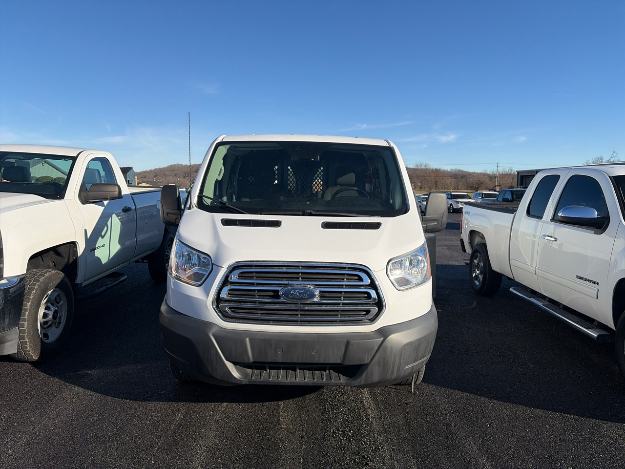 Ford Transit Van T-250 130" Low Rf 9000 GVWR Swing-Out RH Dr 2018