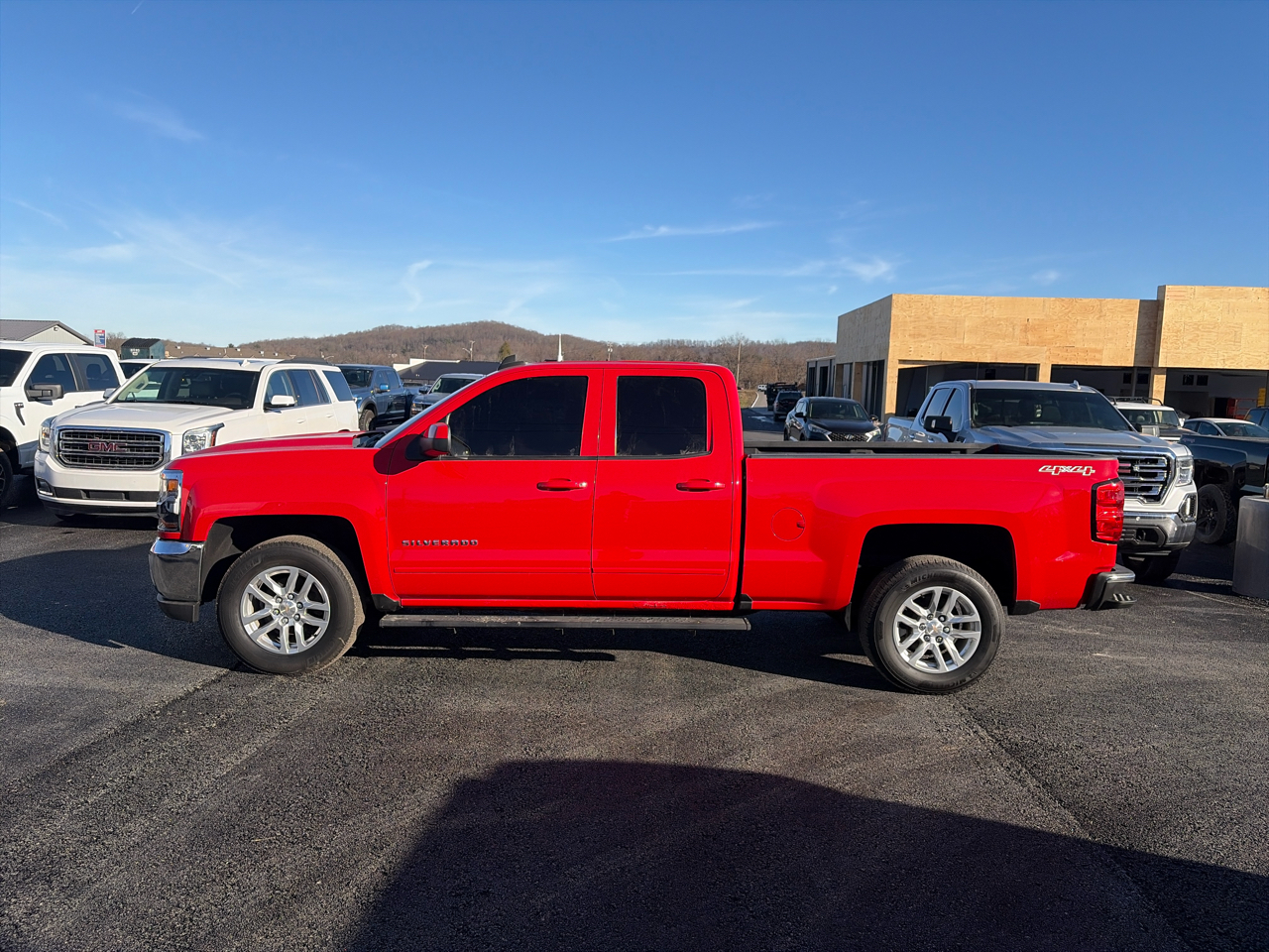 Chevrolet Silverado 1500 4WD Double Cab 143.5" LT w/1LT 2017