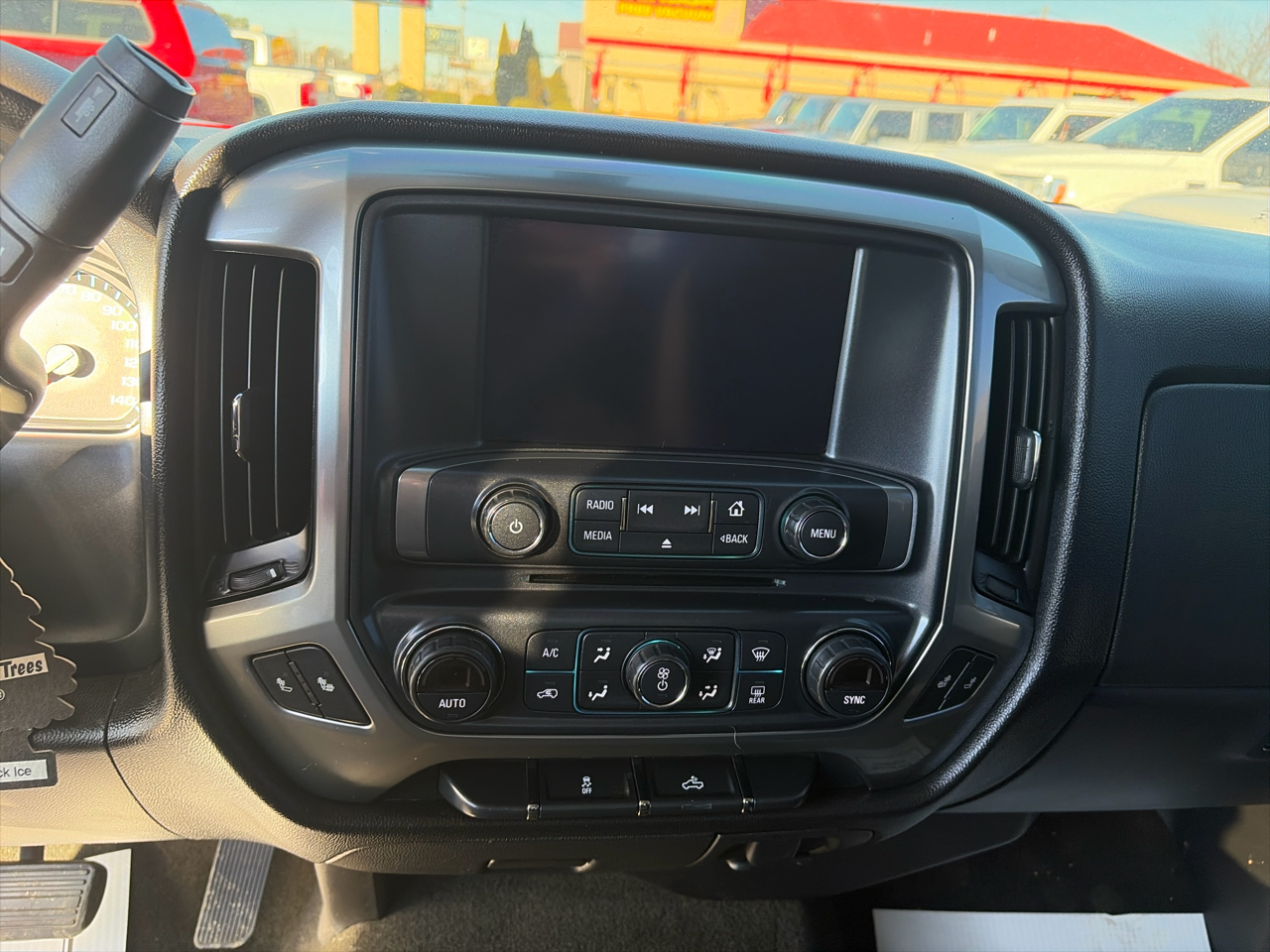 Chevrolet Silverado 1500 4WD Double Cab 143.5" LT w/1LT 2017