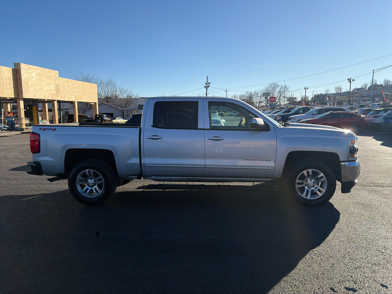 Chevrolet Silverado 1500 4WD Crew Cab 143.5" LT w/1LT 2016