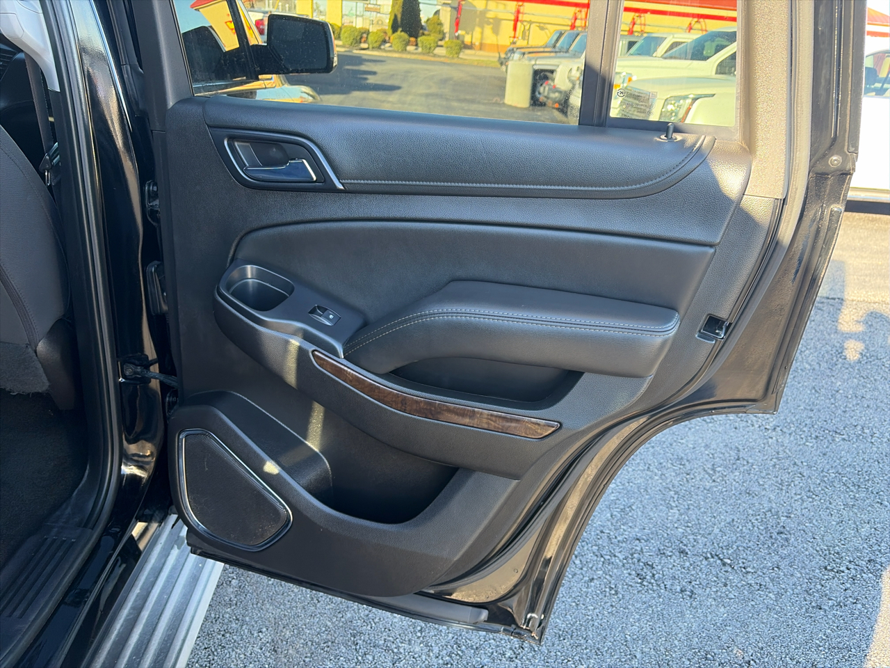 Chevrolet Tahoe 4WD 4dr LS 2016