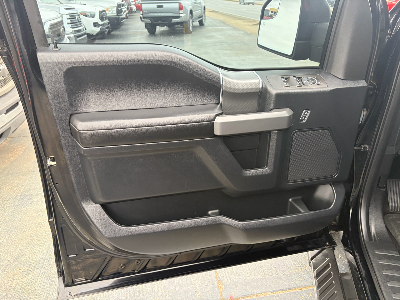 Ford F-150 XLT 4WD SuperCrew 5.5' Box 2017