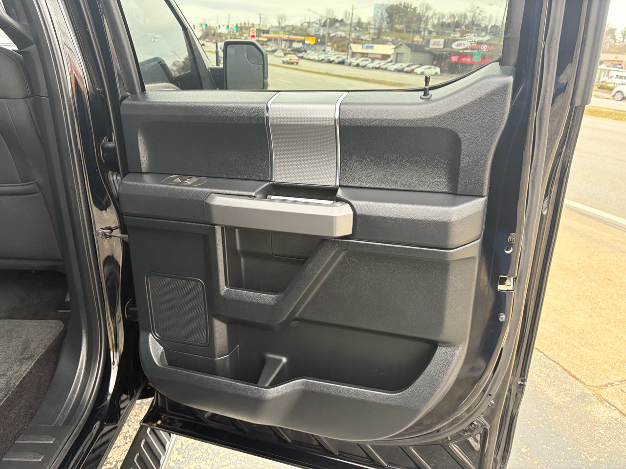 Ford F-150 XLT 4WD SuperCrew 5.5' Box 2017