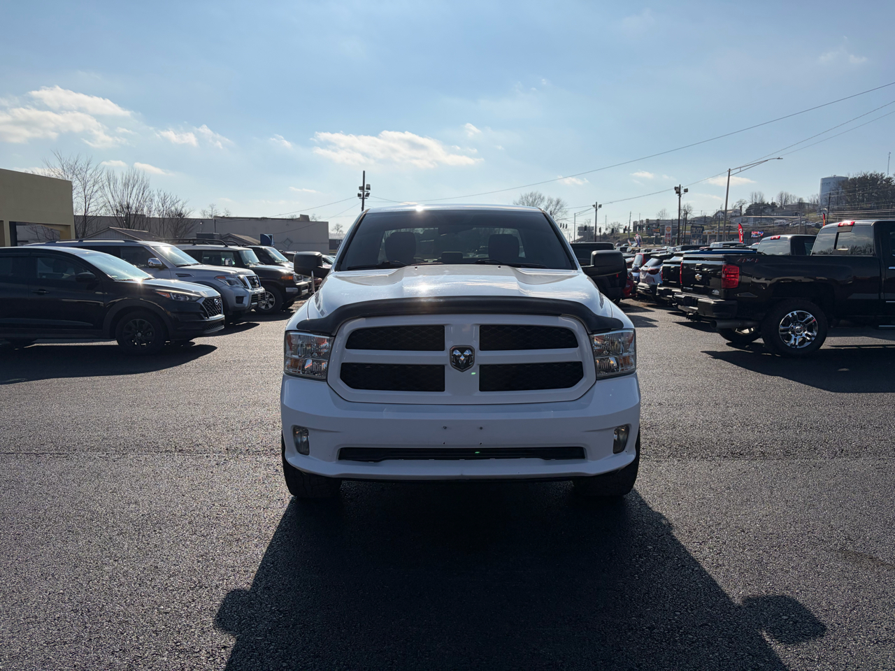 RAM 1500 4WD Quad Cab 140.5" Express 2016