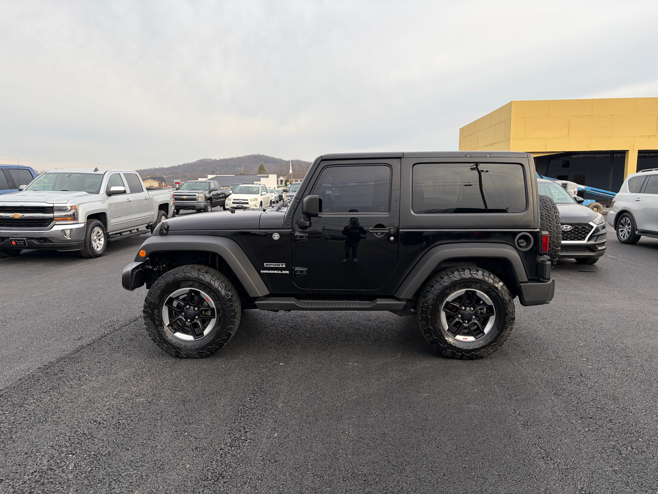 Jeep Wrangler 4WD 2dr Sport 2013