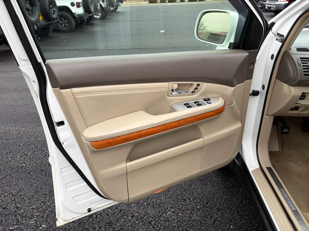 Lexus RX 330 4dr SUV AWD 2004