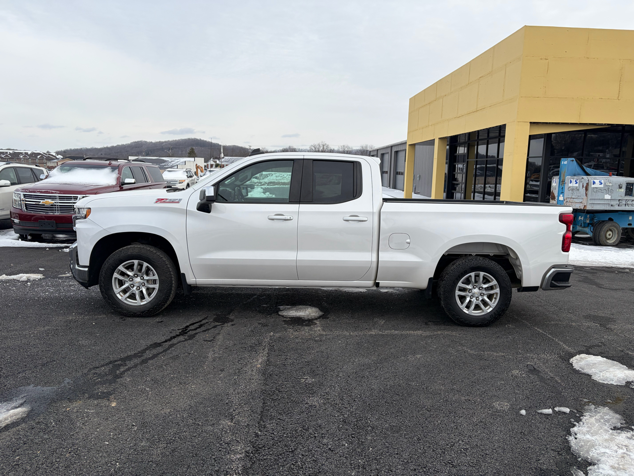 Chevrolet Silverado 1500 4WD Double Cab 147" LT 2020