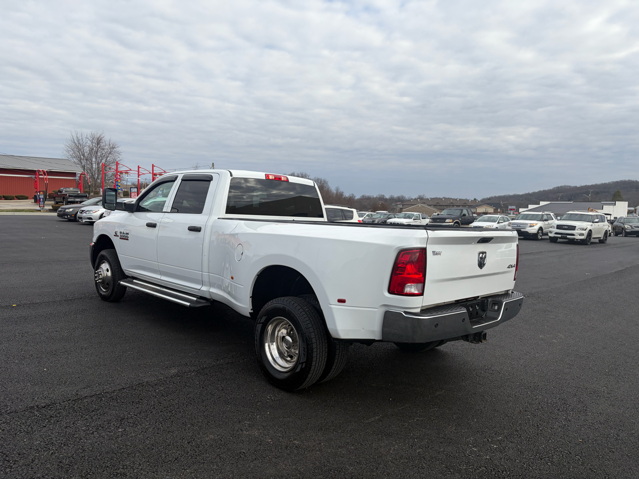 RAM 3500 Tradesman 4x4 Crew Cab 8' Box 2018