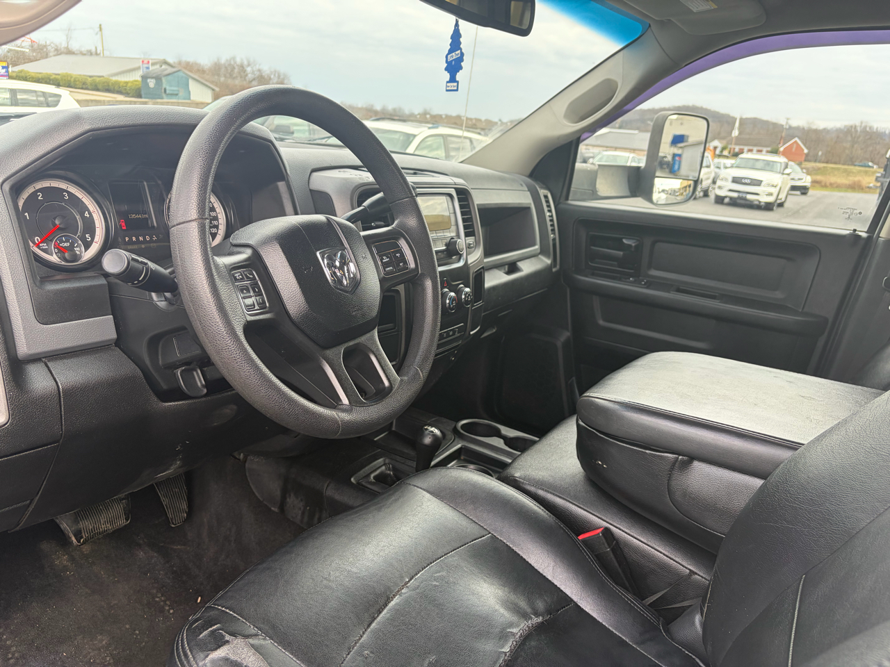 RAM 3500 Tradesman 4x4 Crew Cab 8' Box 2018