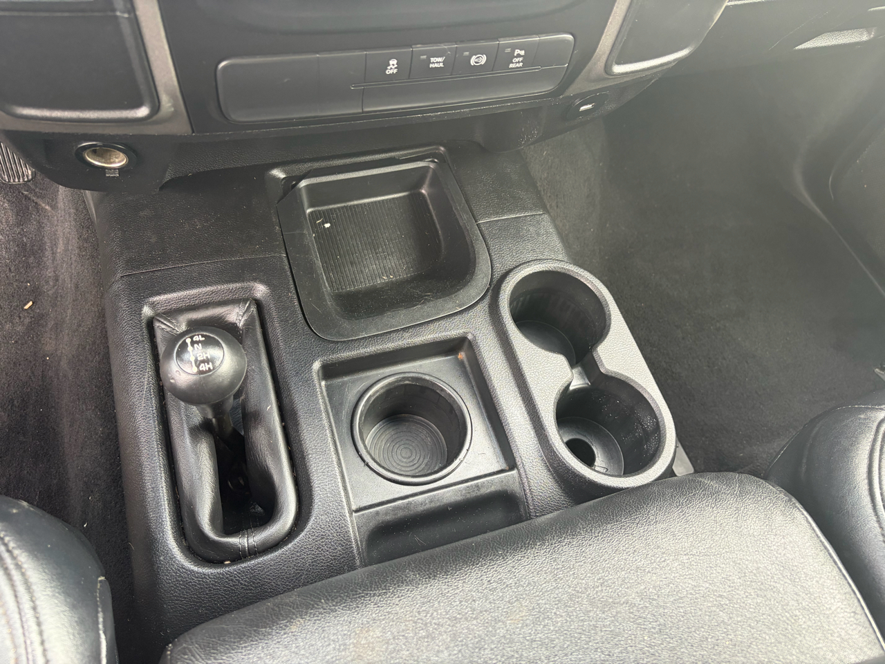 RAM 3500 Tradesman 4x4 Crew Cab 8' Box 2018