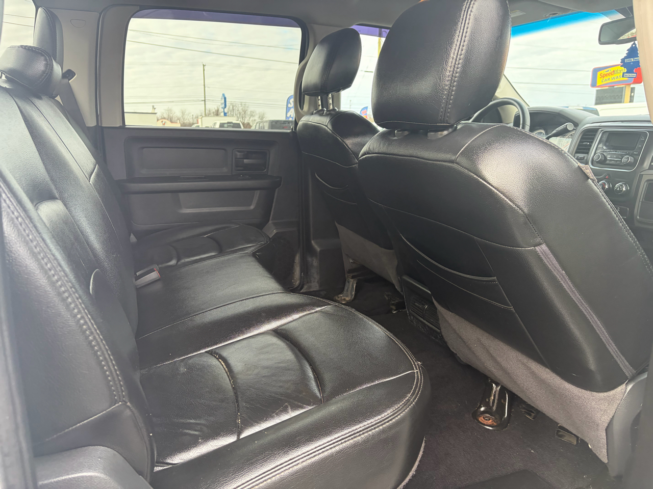 RAM 3500 Tradesman 4x4 Crew Cab 8' Box 2018