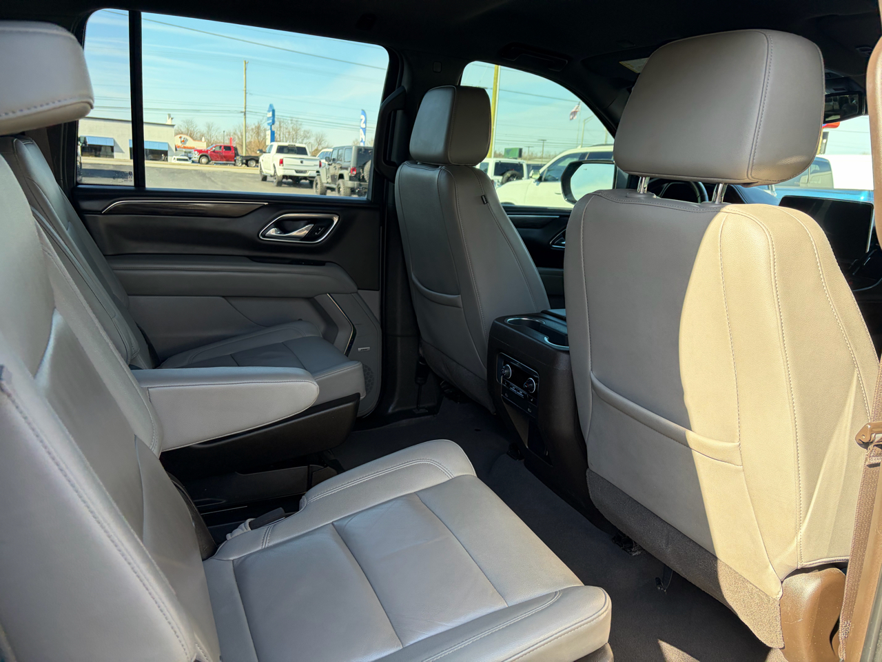 Chevrolet Suburban 4WD 4dr Z71 2021