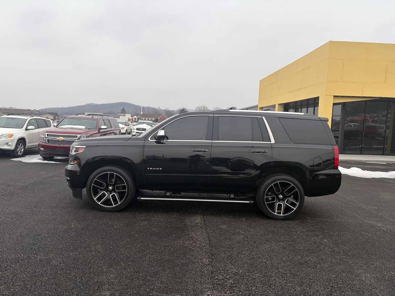 Chevrolet Tahoe 4WD 4dr Premier 2017
