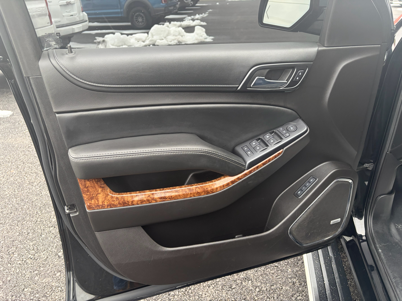 Chevrolet Tahoe 4WD 4dr Premier 2017