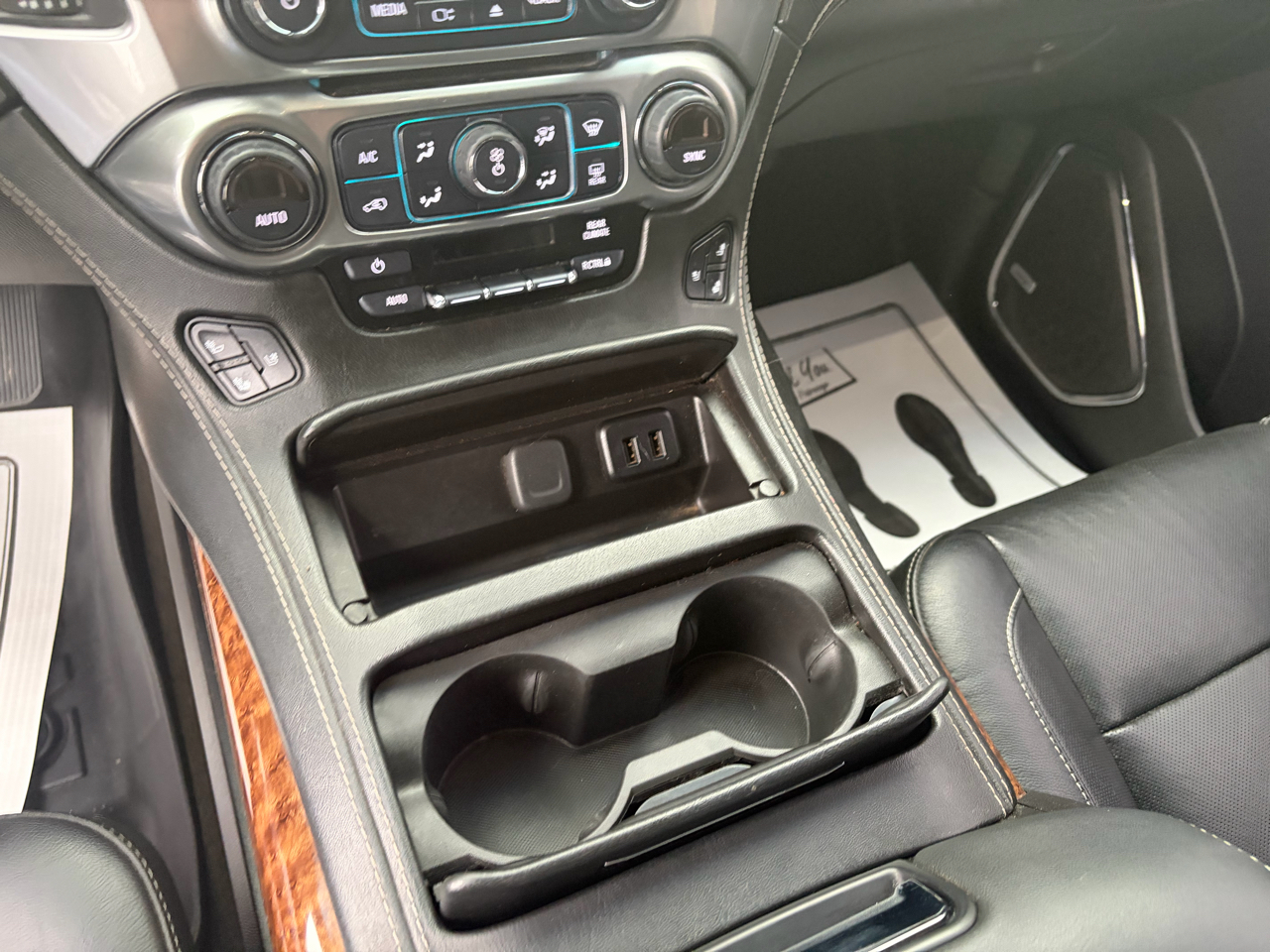 Chevrolet Tahoe 4WD 4dr Premier 2017