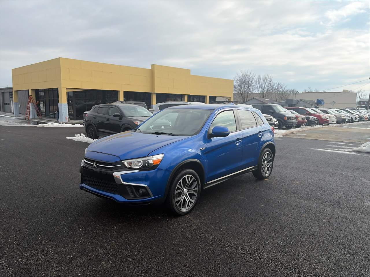Mitsubishi Outlander Sport ES 2.0 CVT 2019