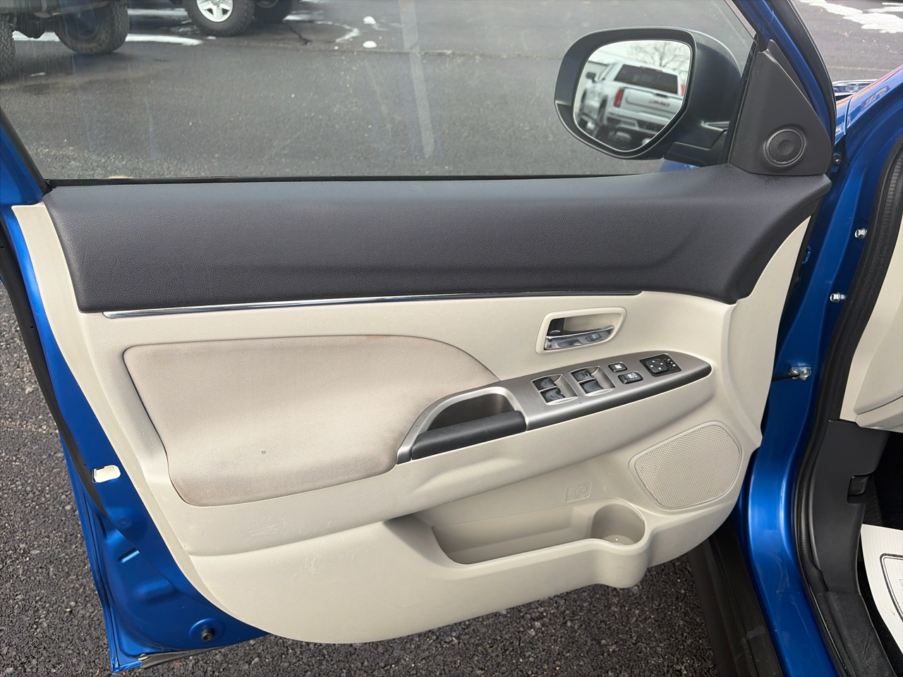 Mitsubishi Outlander Sport ES 2.0 CVT 2019