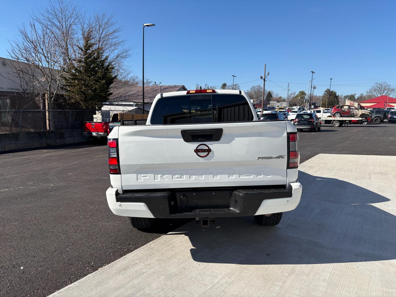 Nissan Frontier Crew Cab 4x4 PRO-4X Auto *Ltd Avail* 2023