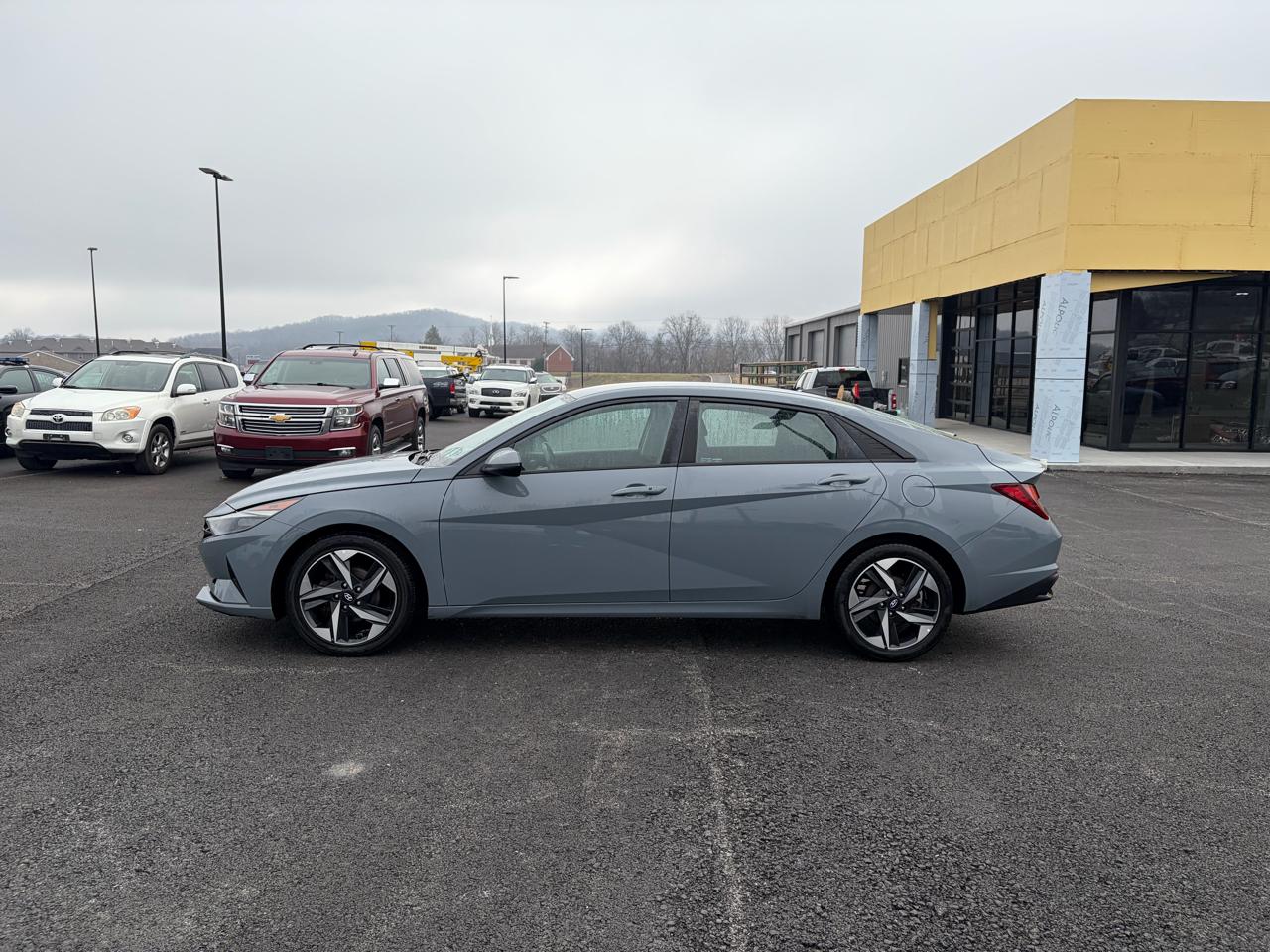 Hyundai Elantra SEL IVT 2023