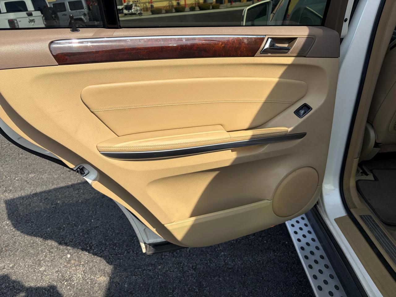 Mercedes-Benz GL-Class 4MATIC 4dr GL 450 2011