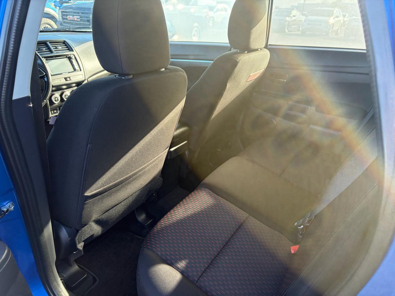 Mitsubishi Outlander Sport ES 2.0 AWC CVT 2018