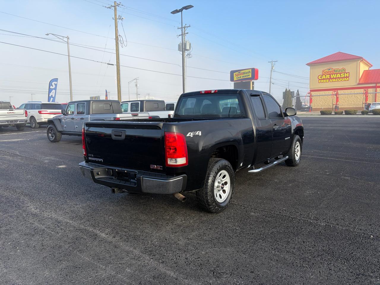 GMC Sierra 1500 4WD Ext Cab 143.5" Work Truck 2011