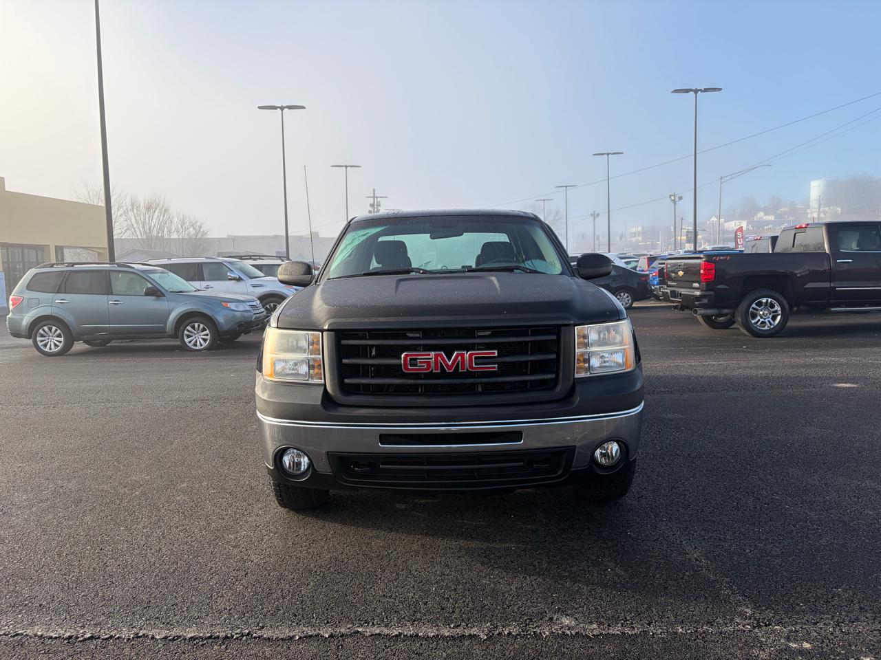 GMC Sierra 1500 4WD Ext Cab 143.5" Work Truck 2011