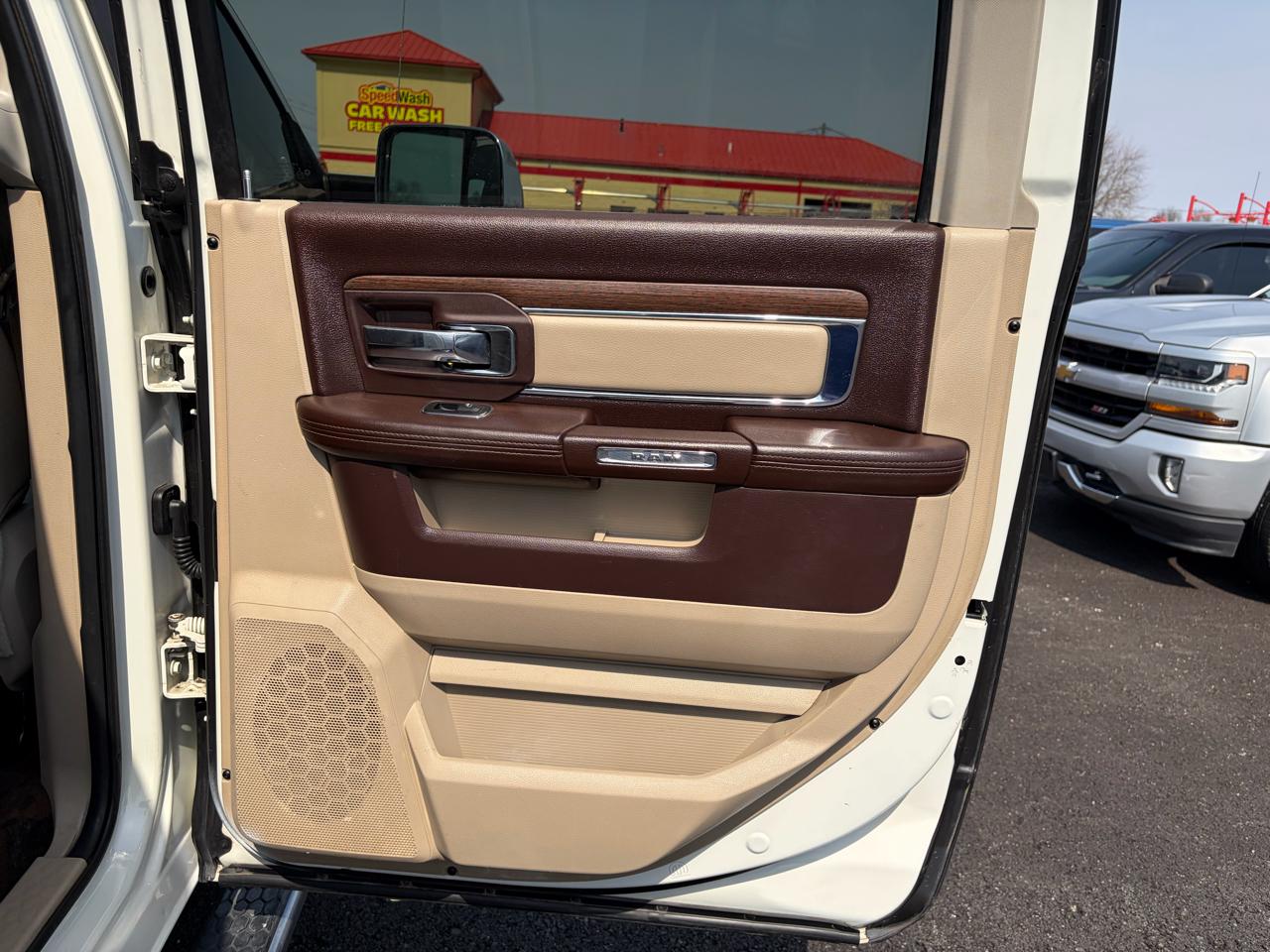 RAM 2500 4WD Crew Cab 149" Laramie 2016