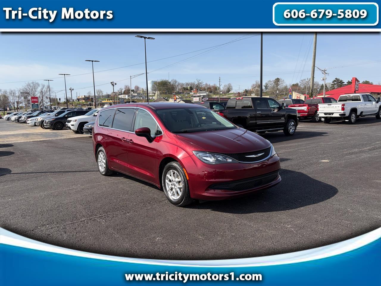 2021 Chrysler Voyager LX FWD