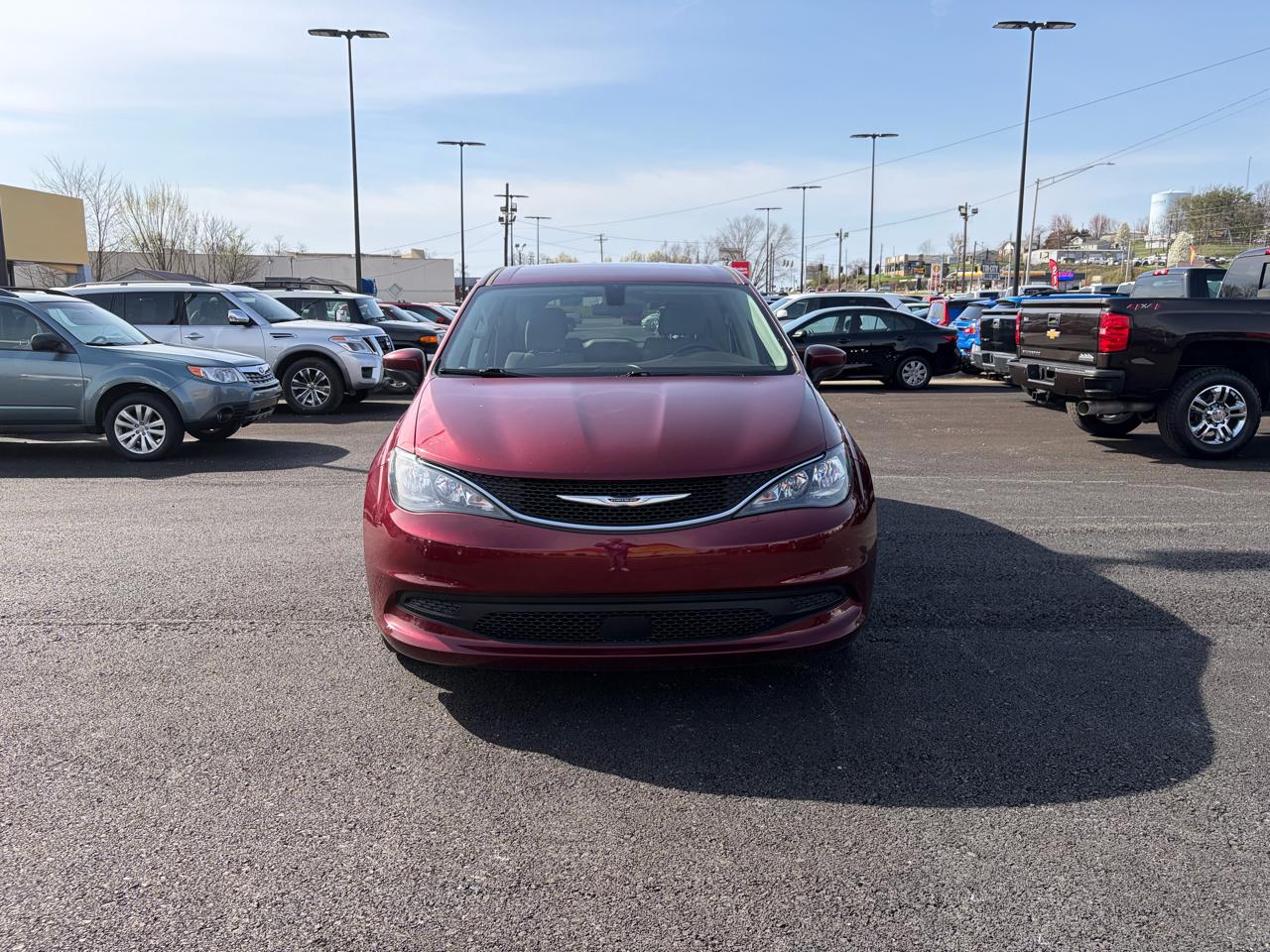 Chrysler Voyager LX FWD 2021