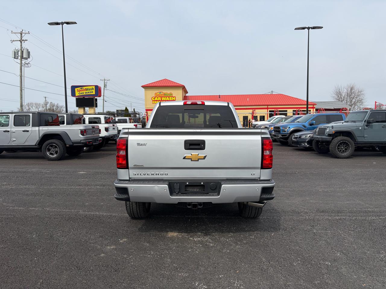 Chevrolet Silverado 1500 4WD Crew Cab 143.5" LT w/2LT 2017