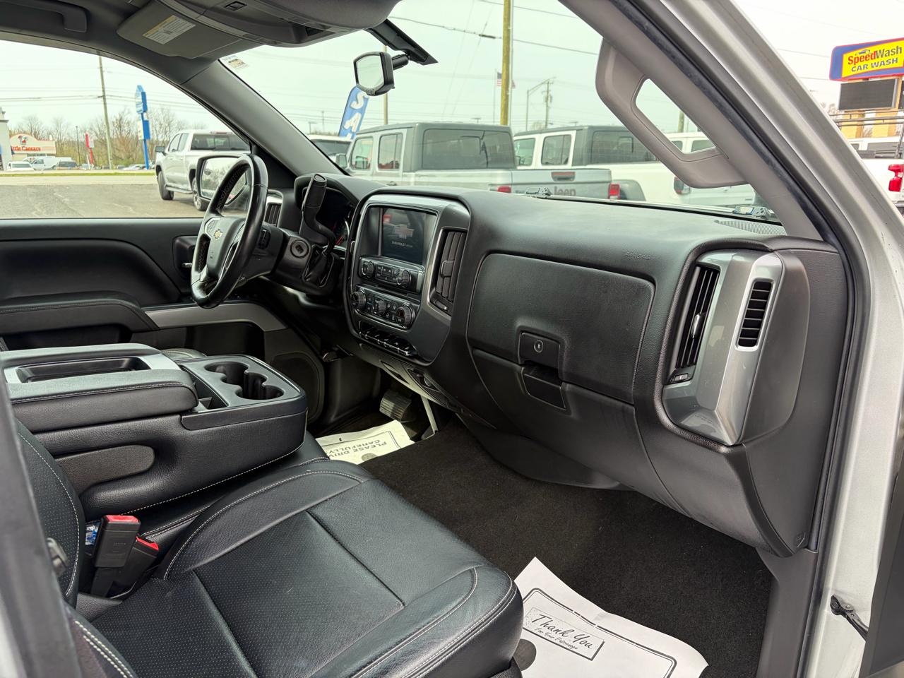 Chevrolet Silverado 1500 4WD Crew Cab 143.5" LT w/2LT 2017