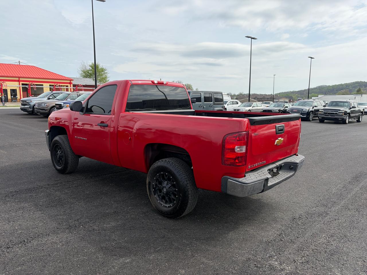 Chevrolet Silverado 1500 4WD Reg Cab 119.0" Work Truck 2013