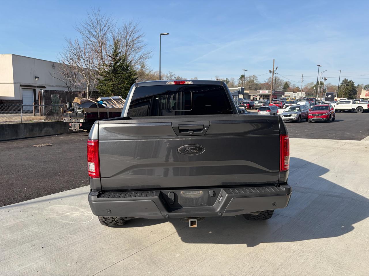 Ford F-150 4WD SuperCrew 145" Lariat 2016