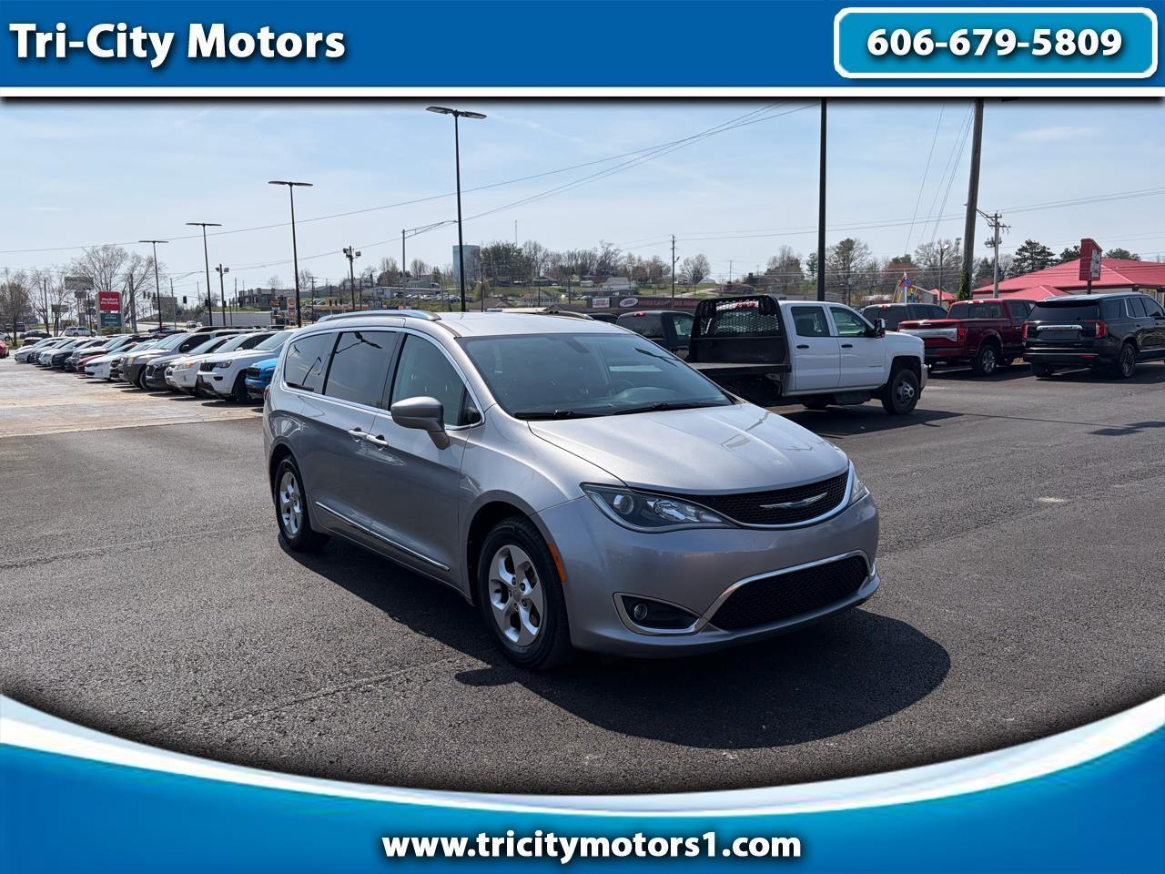 2017 Chrysler Pacifica Touring-L Plus FWD