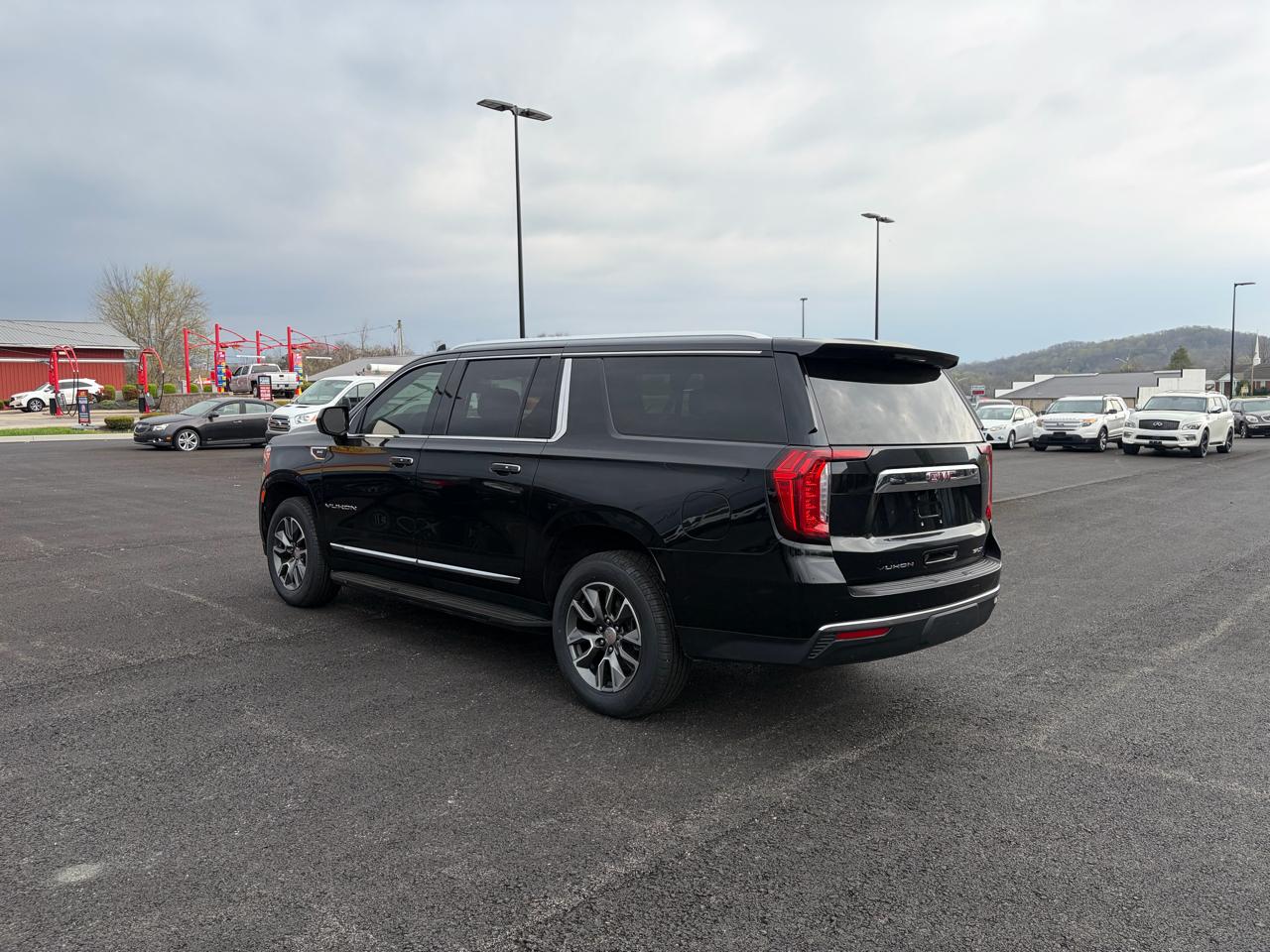 GMC Yukon XL 4WD 4dr SLT 2021