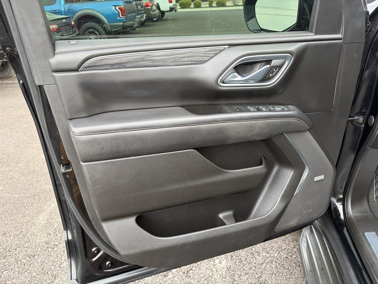 GMC Yukon XL 4WD 4dr SLT 2021