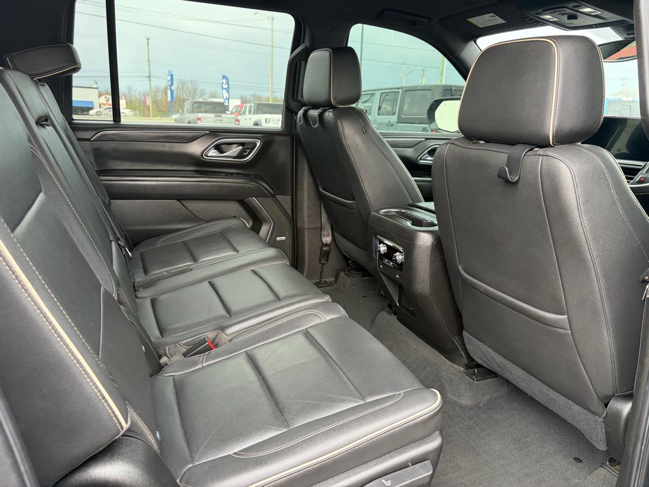 GMC Yukon XL 4WD 4dr SLT 2021