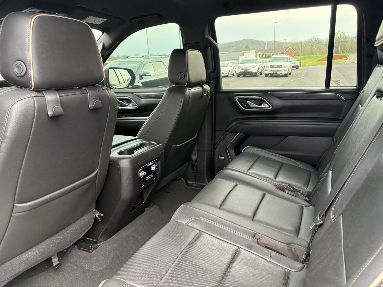 GMC Yukon XL 4WD 4dr SLT 2021