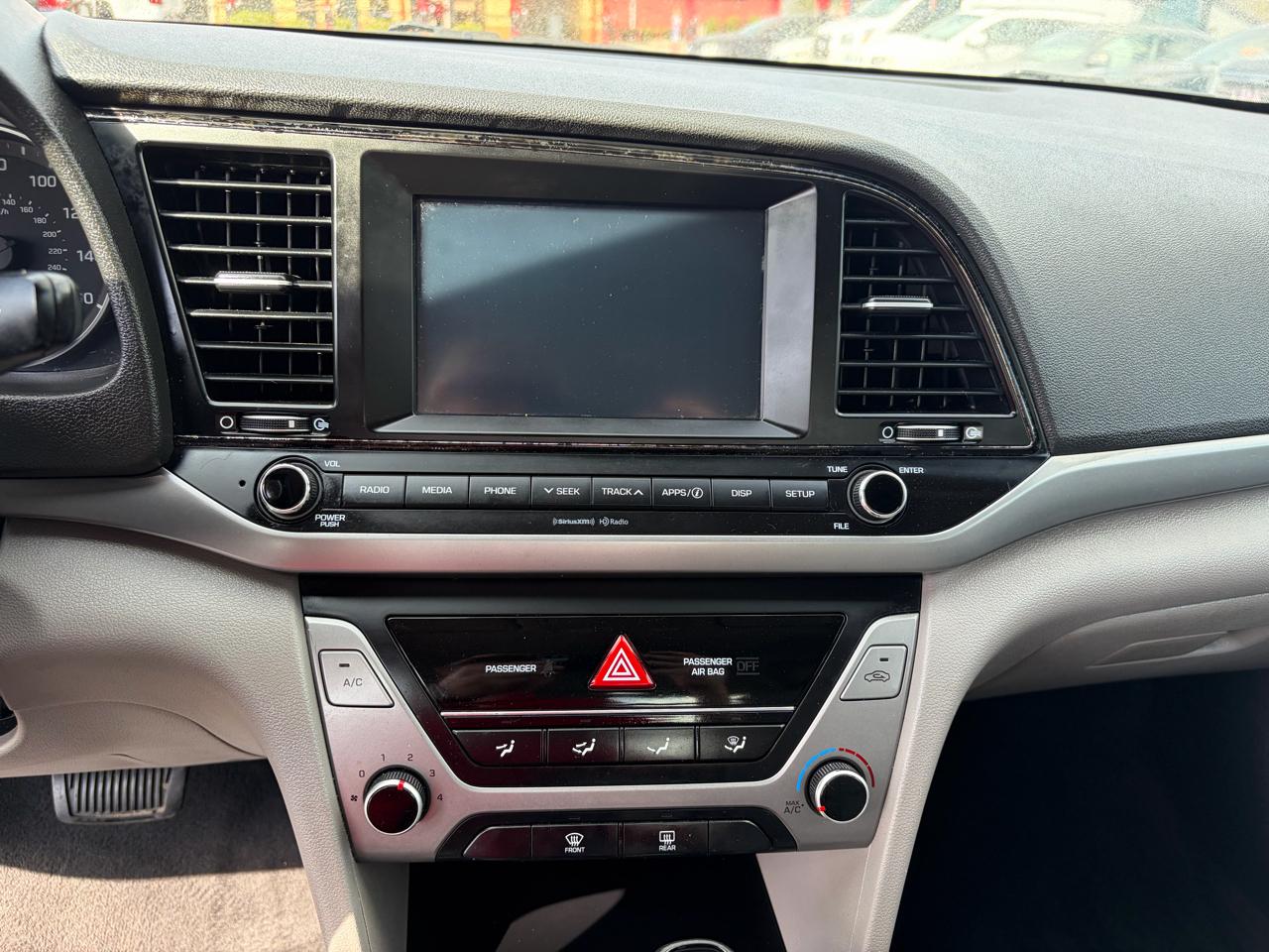 Hyundai Elantra SE 2.0L Auto (Alabama) 2017