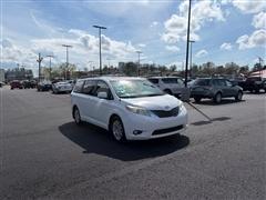 2014 Toyota Sienna 