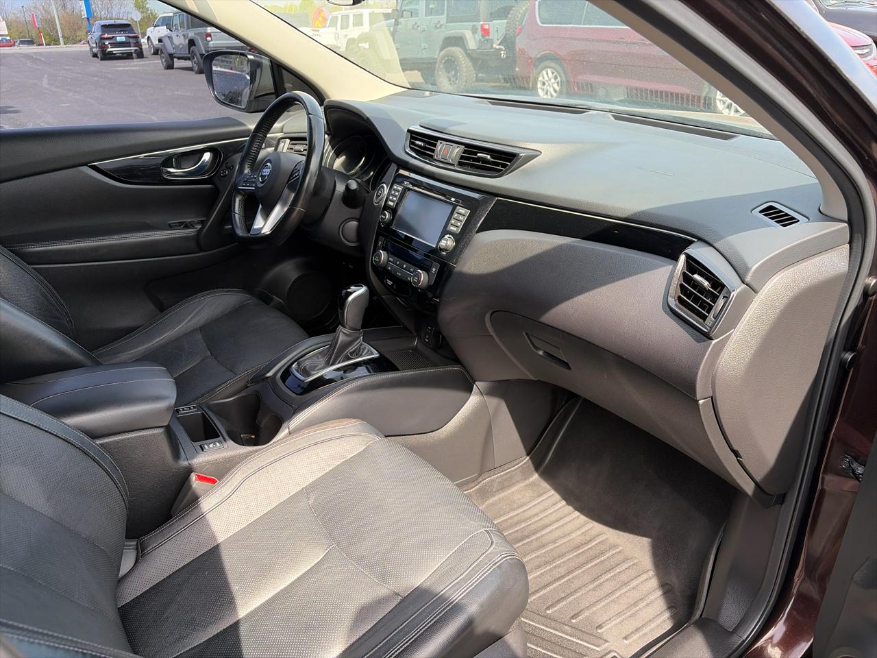 Nissan Rogue Sport AWD SL 2017