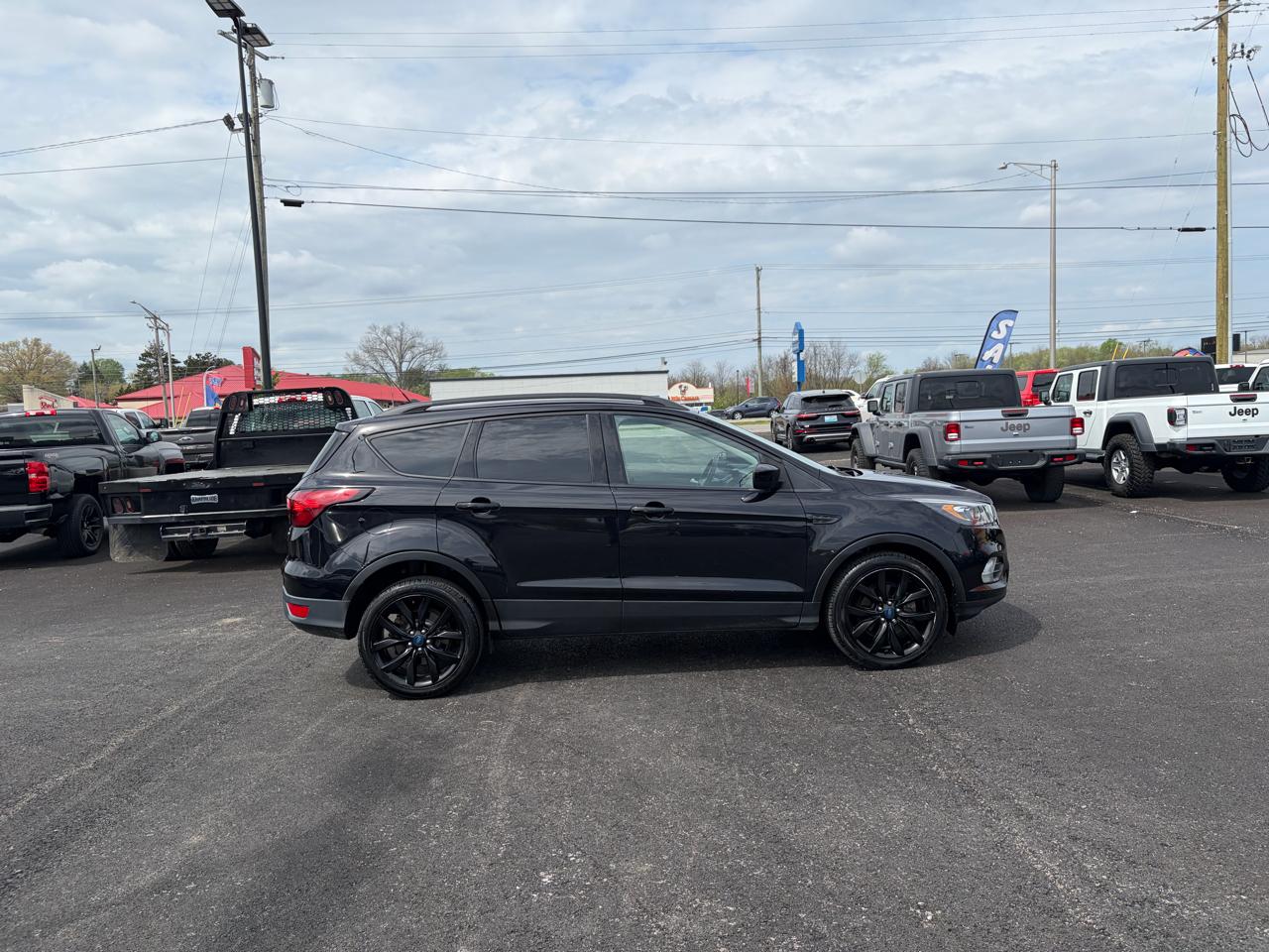 Ford Escape SE FWD 2019