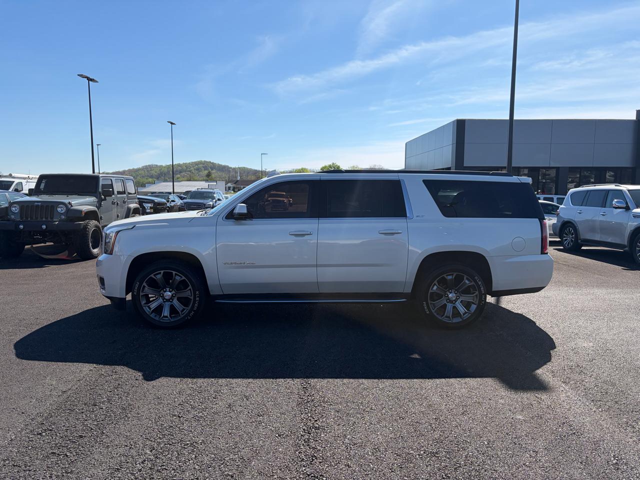 GMC Yukon XL 4WD 4dr SLT 2015