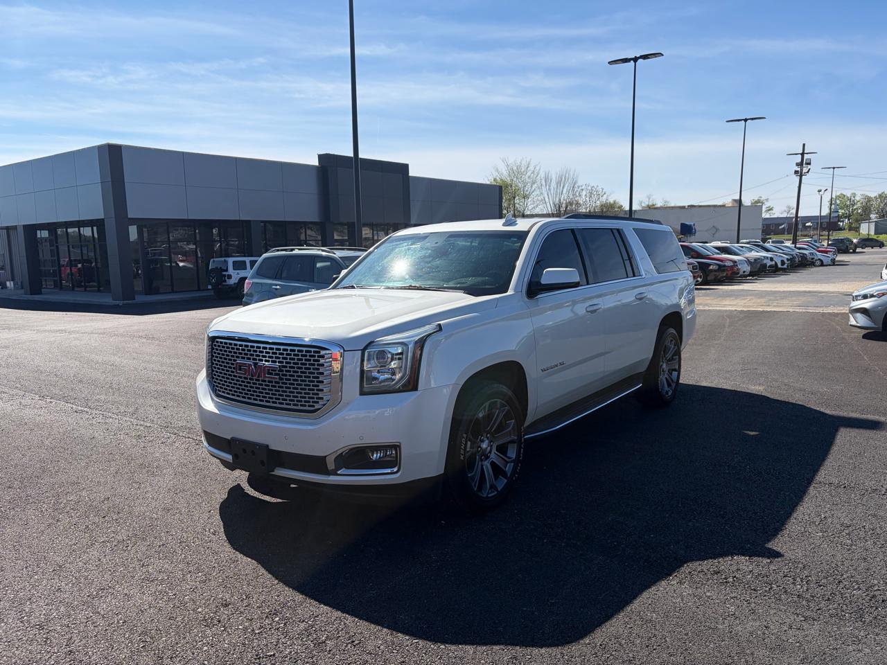 GMC Yukon XL 4WD 4dr SLT 2015