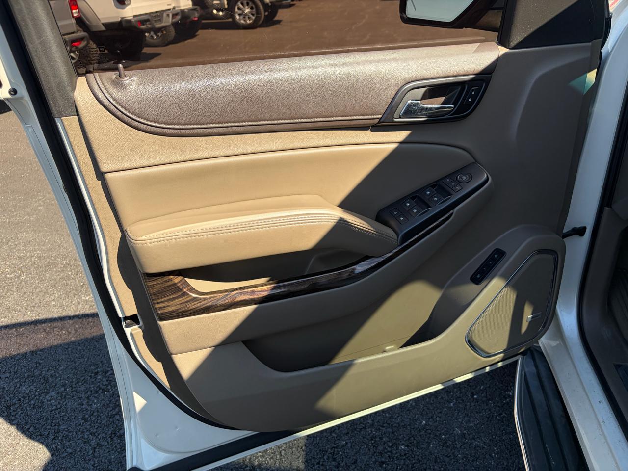 GMC Yukon XL 4WD 4dr SLT 2015