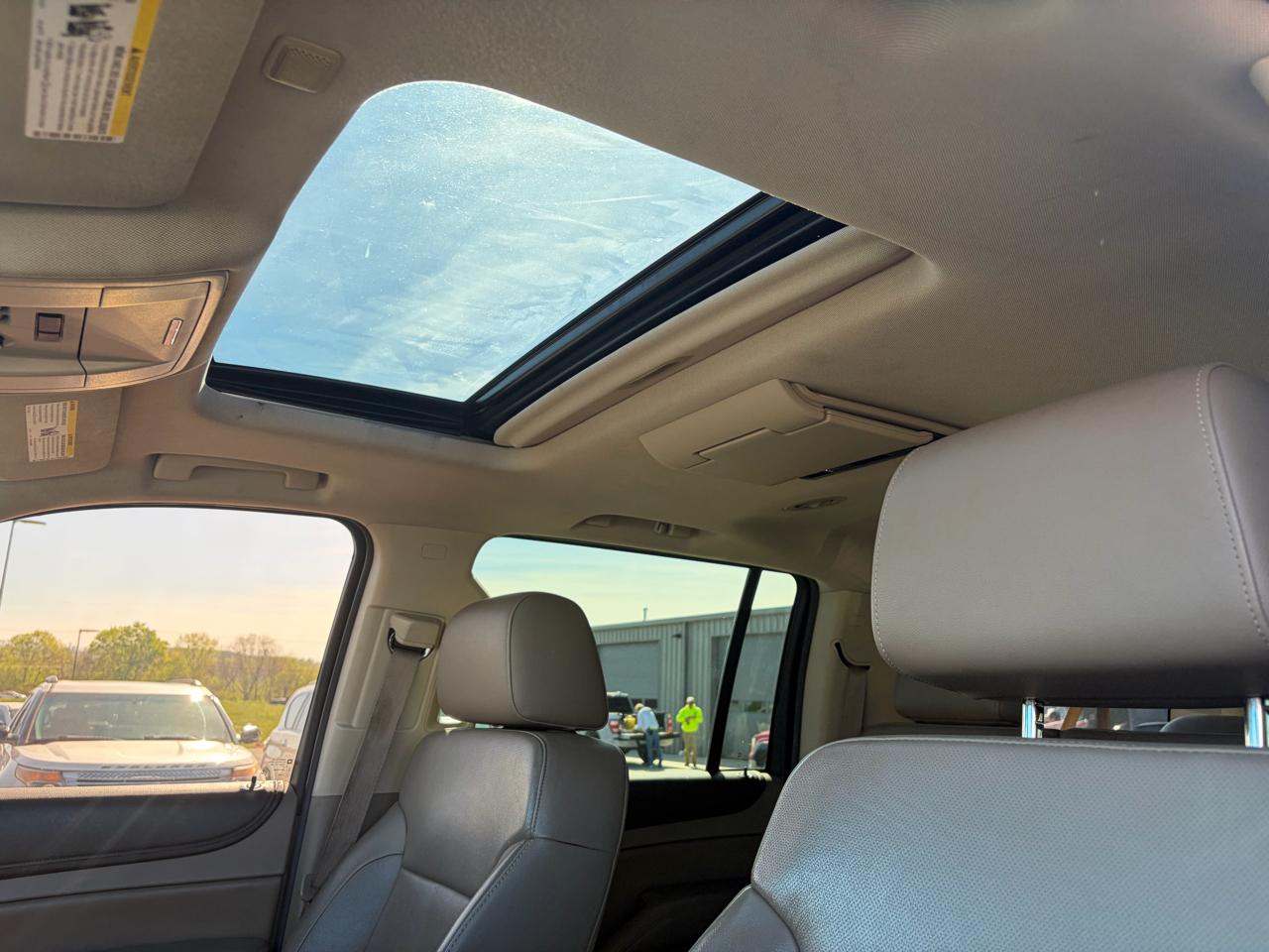 GMC Yukon XL 4WD 4dr SLT 2015